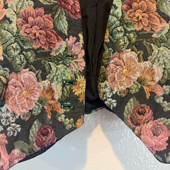 vintage 90s floral tapestry vest - Picture 3 of 6